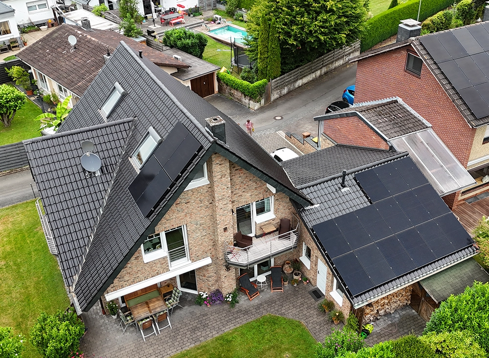 Einfamilienhaus mit Mehrfachdach