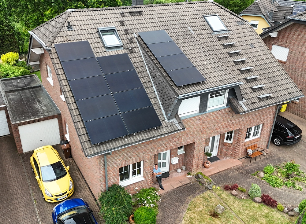 Doppelhaus mit zwei Dachseiten